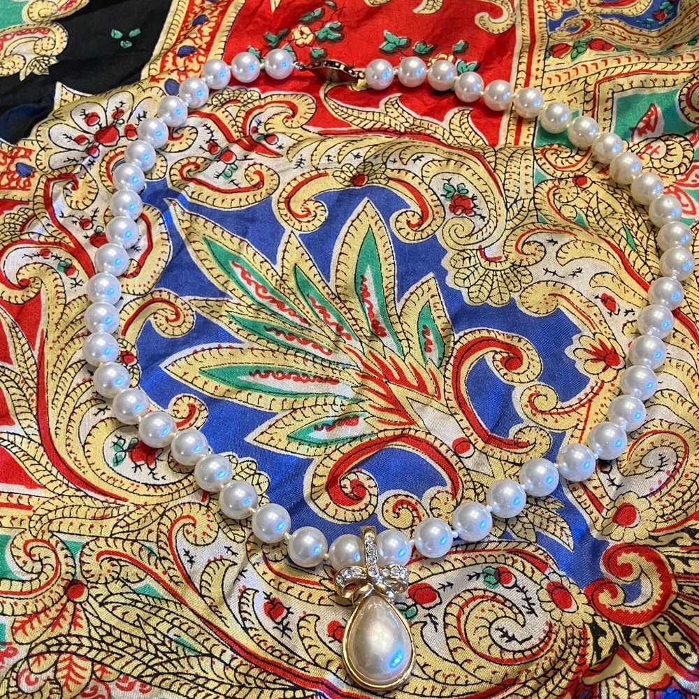 ROMAN SIGNED GLASS PEARLS WITH BEAUTIFUL PENDANT - Picture 3 of 16